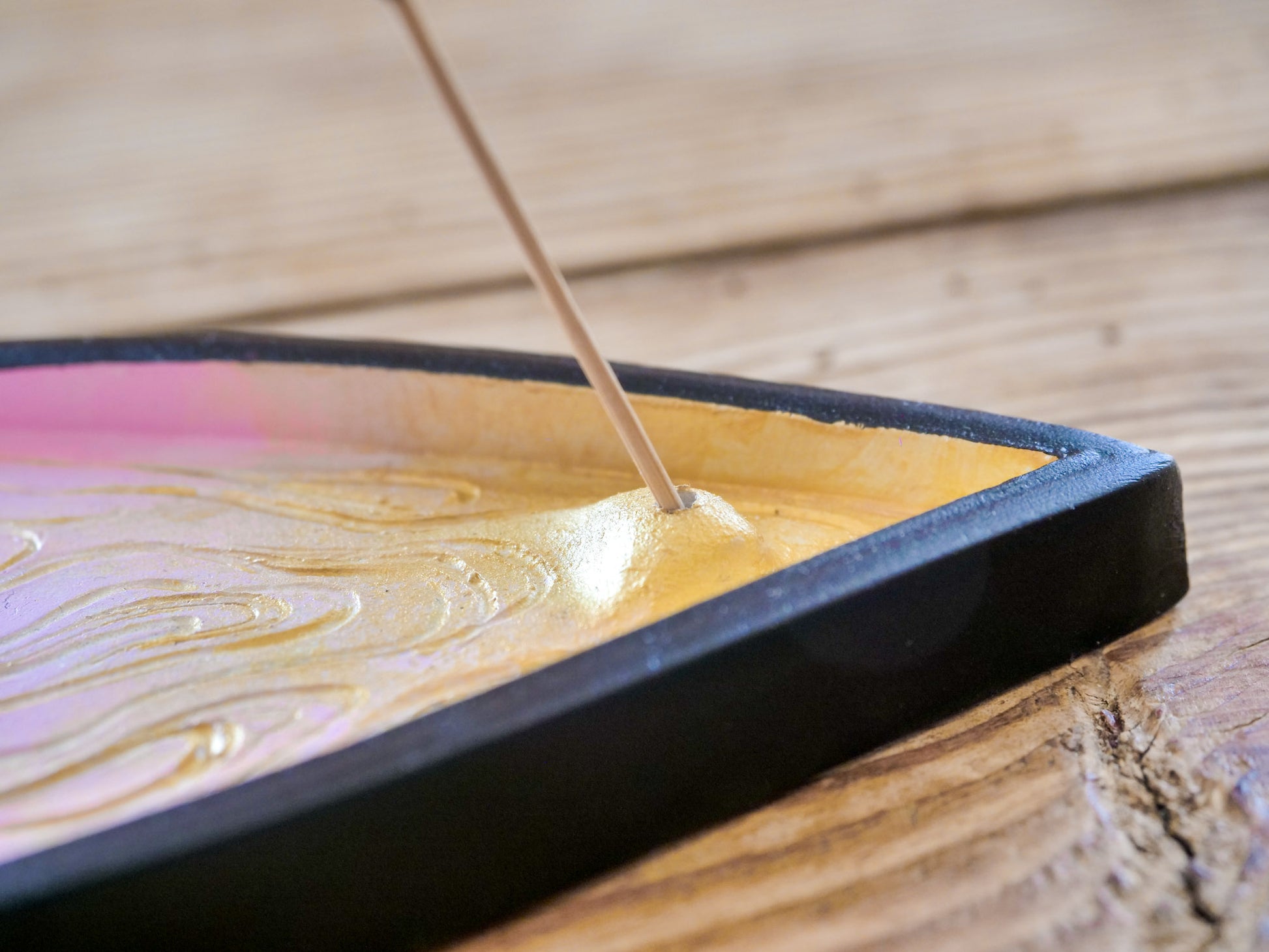 HANDMADE INCENSE HOLDER DETAIL